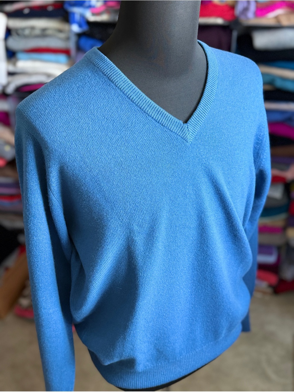 Vintage Men's V-Neck Cashmere Sweater in Blue